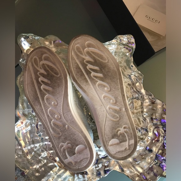 GUCCI - Picture 7 of 9